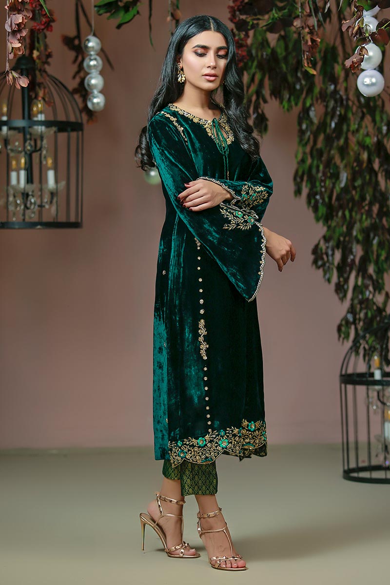 Ansab Jahangir | Bow Velvet Edit | MYTHICAL ROMANCE - Official Ansab Jahangir stockist in UK - Sakeena London
