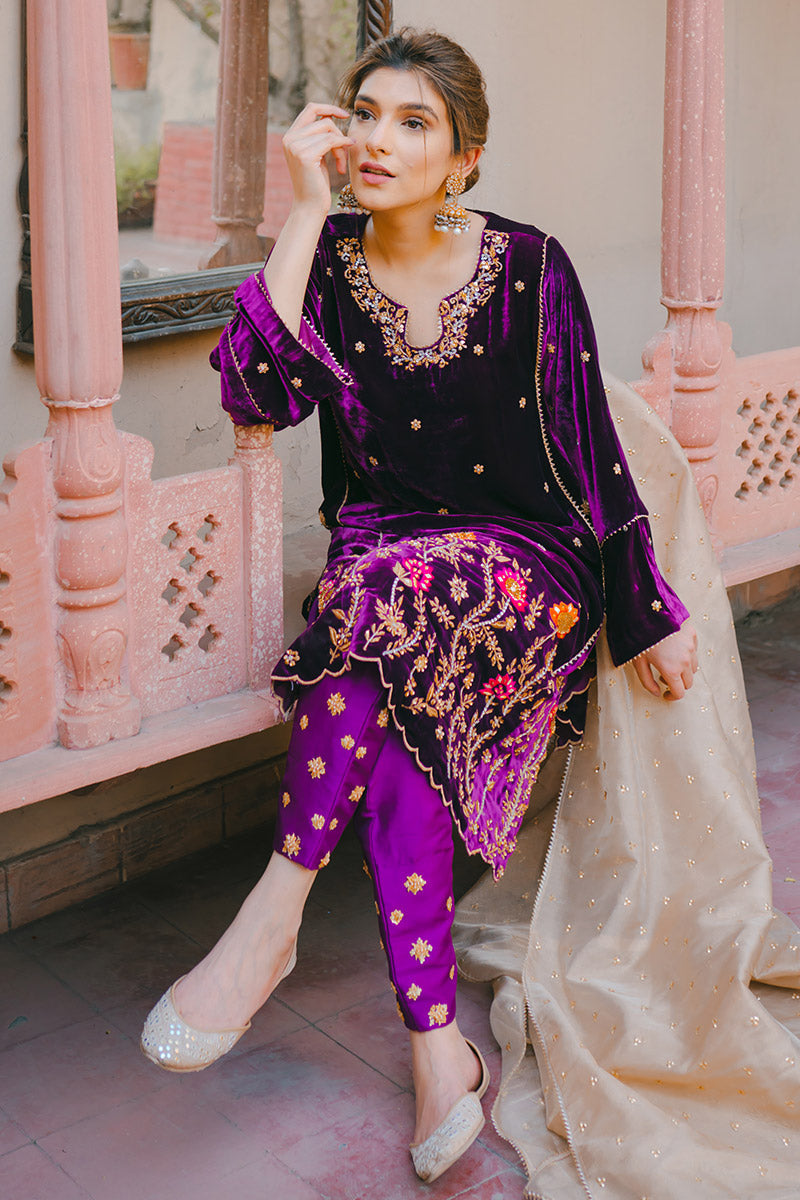 Ansab Jahangir | Bow Velvet Edit | WINTER HAZE - Official Ansab Jahangir stockist in UK - Sakeena London