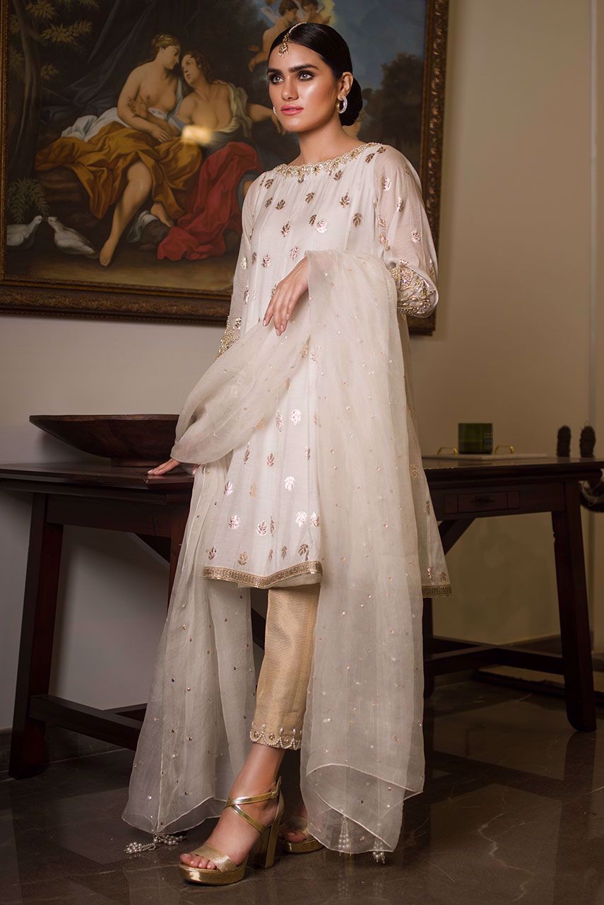 Deepak Perwani | Nazia Eid Edit 26 | Regal white (KTD3154) by Deepak Perwani – Pakistani designer wear