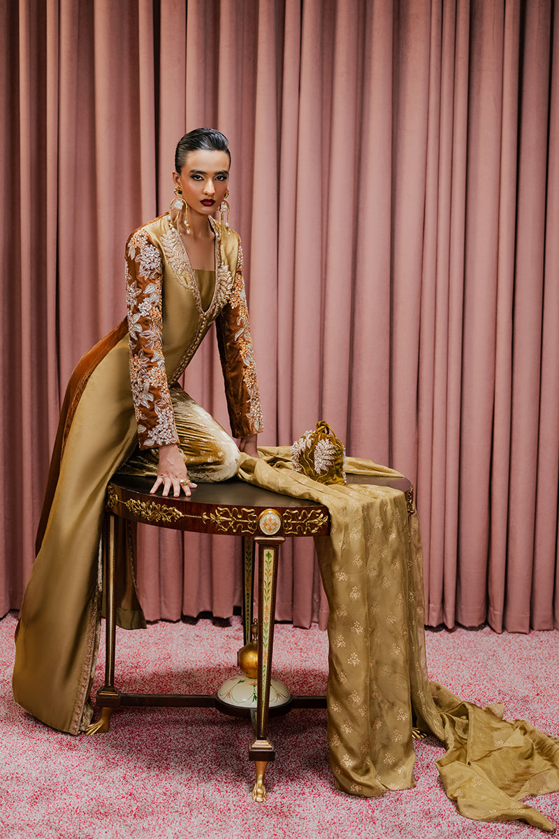 Haute Form | Rose Winter Plush | Heart of Gold - Official Haute Form stockist in UK - Sakeena London