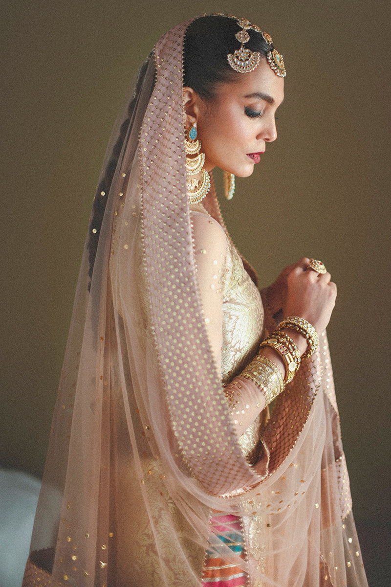Haute Form I Dastaan Luxury Formals I Hari Bhari - Official Haute Form stockist in UK - Sakeena London