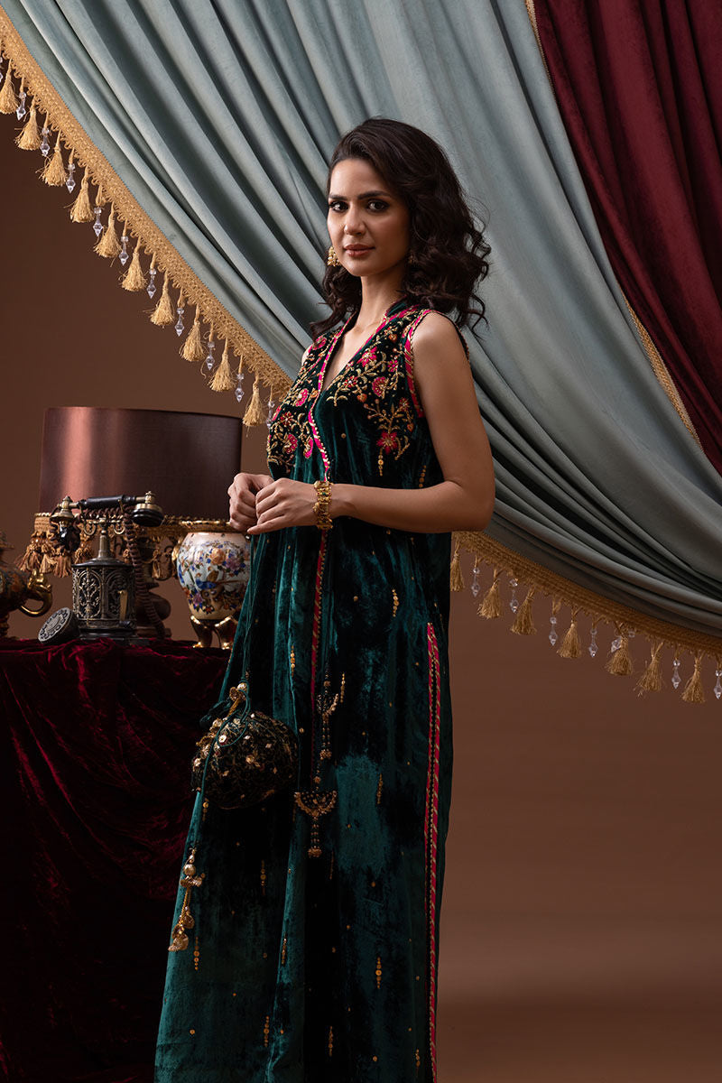 Ansab Jahangir | Bow Velvet Edit | FREYA - Official Ansab Jahangir stockist in UK - Sakeena London