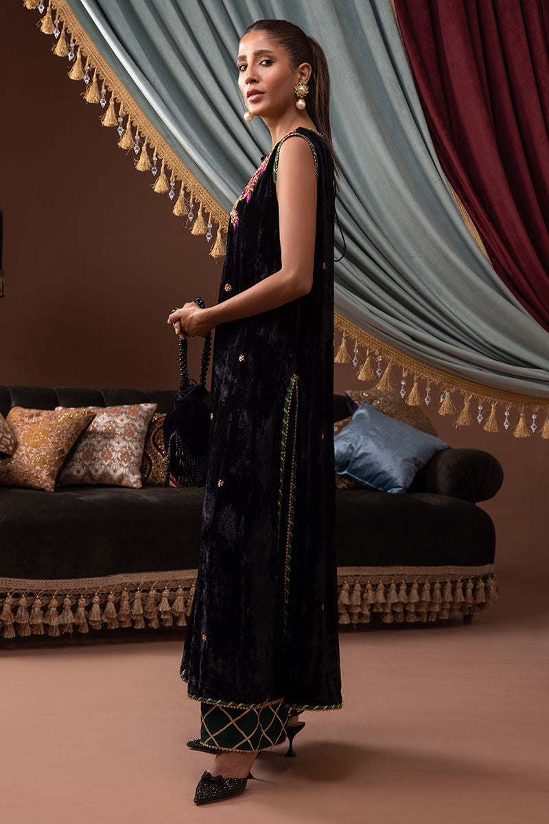 Ansab Jahangir | Bow Velvet Edit | DAPHNE - Official Ansab Jahangir stockist in UK - Sakeena London