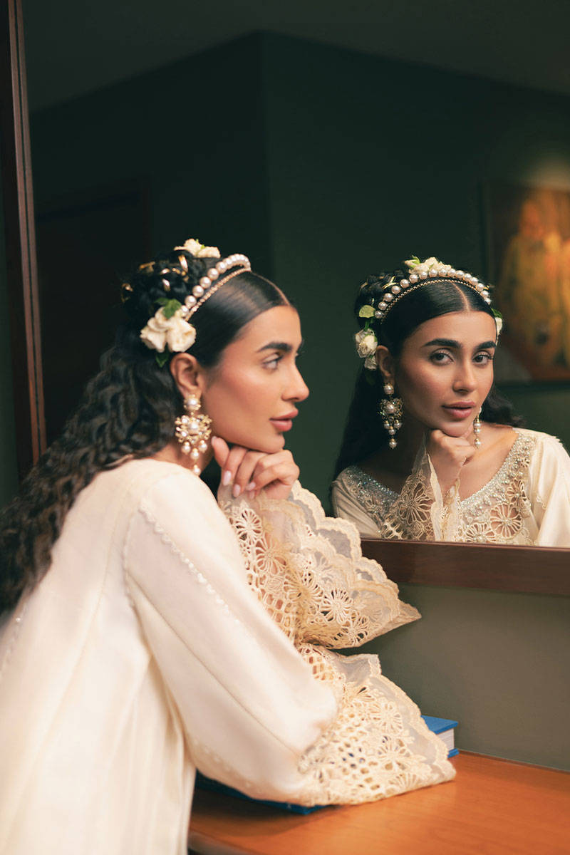 MNR | Chaye Coffee Luxury Pret | Snowy Whisper - Official MNR stockist in UK - Sakeena London