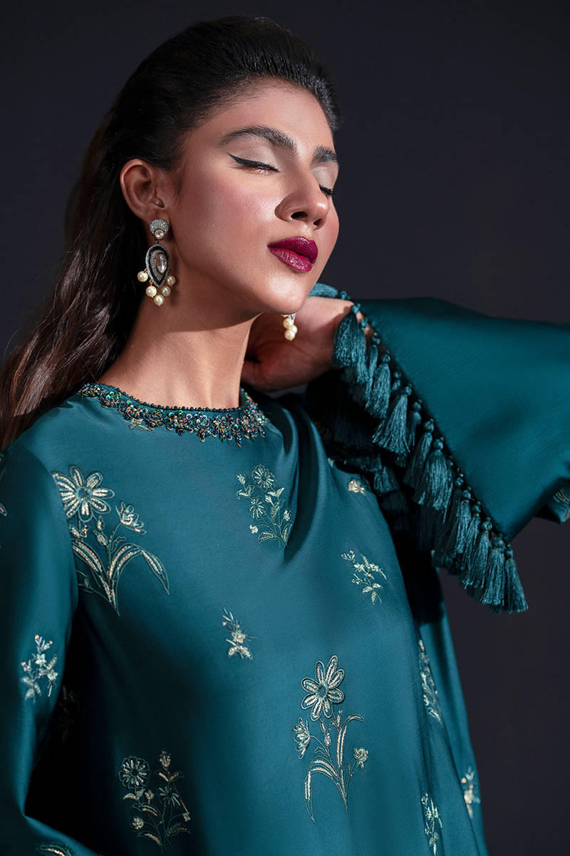 MNR | Chai Coffee Luxury Pret | Jade Moon - Official MNR stockist in UK - Sakeena London