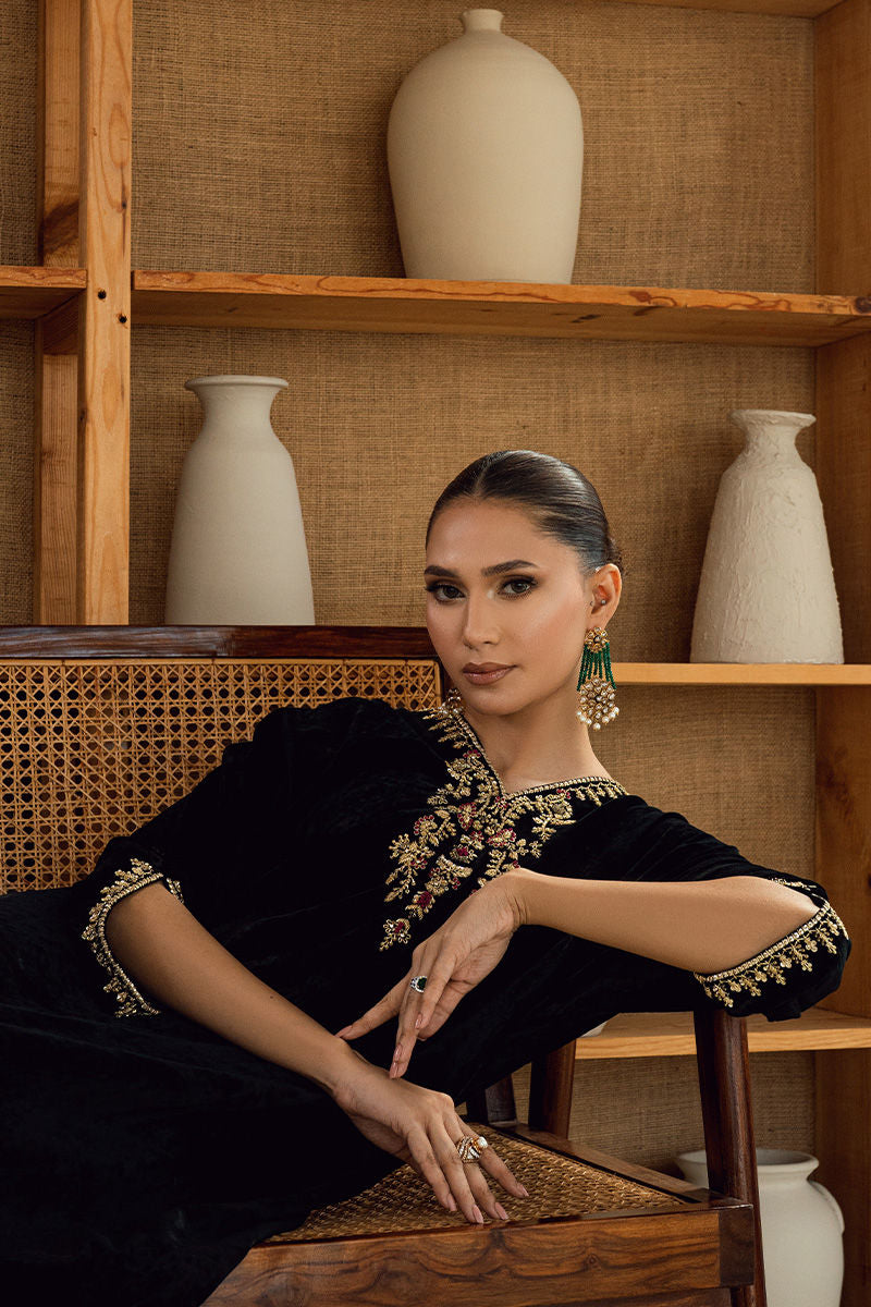 Fatima Khan | Warm Whisper Velvet 25 | Noir Eclat - Official Fatima Khan stockist in UK - Sakeena London