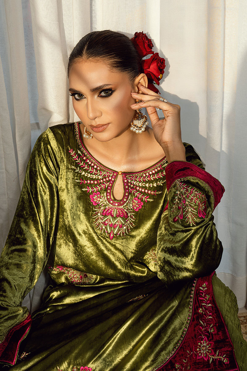 Fatima Khan | Warm Whisper Velvet 25 | Jade Whisper - Official Fatima Khan stockist in UK - Sakeena London
