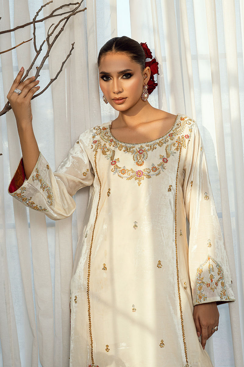 Fatima Khan | Warm Whisper Velvet 25 | Golden Grace - Official Fatima Khan stockist in UK - Sakeena London