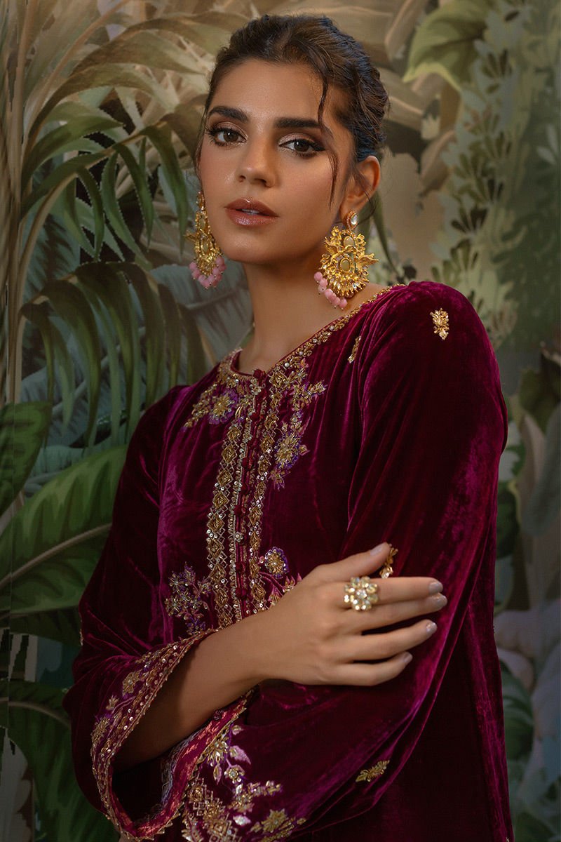 Ansab Jahangir | Bow Velvet Edit | JULIANA - Official Ansab Jahangir stockist in UK - Sakeena London