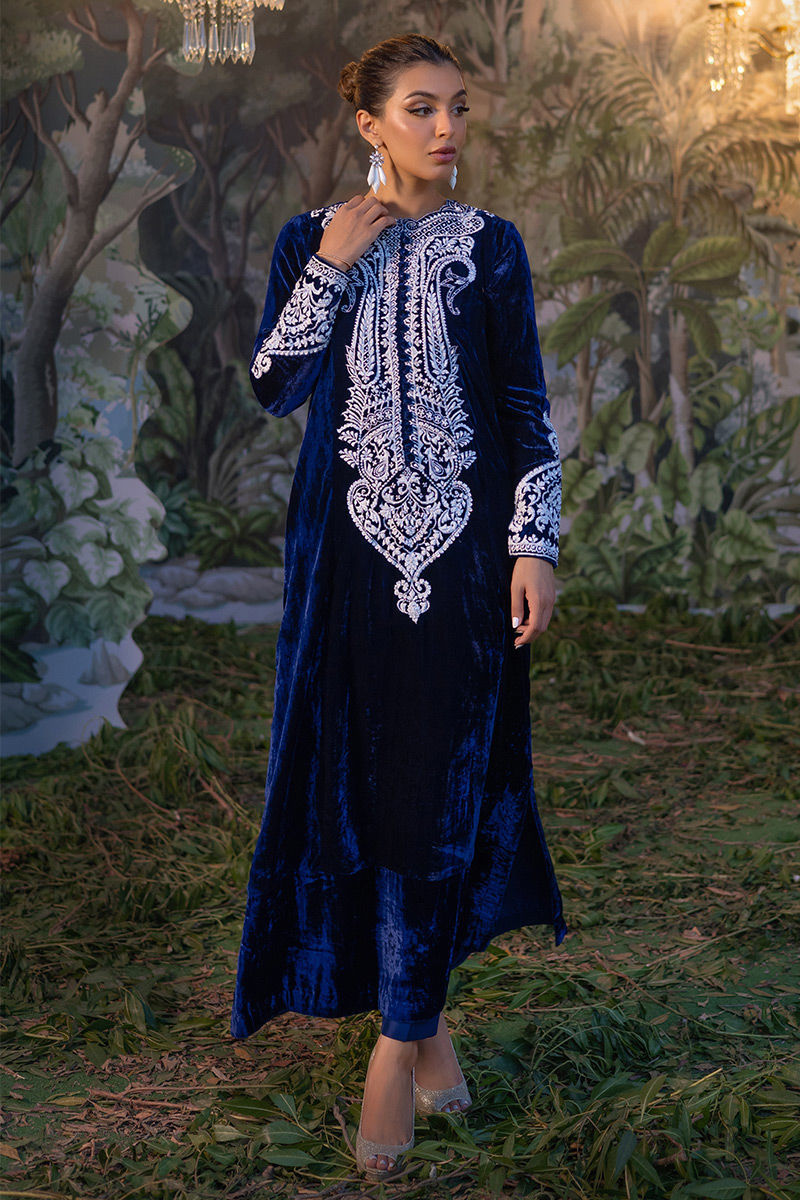 Ansab Jahangir | Bow Velvet Edit | ISALINA - Official Ansab Jahangir stockist in UK - Sakeena London