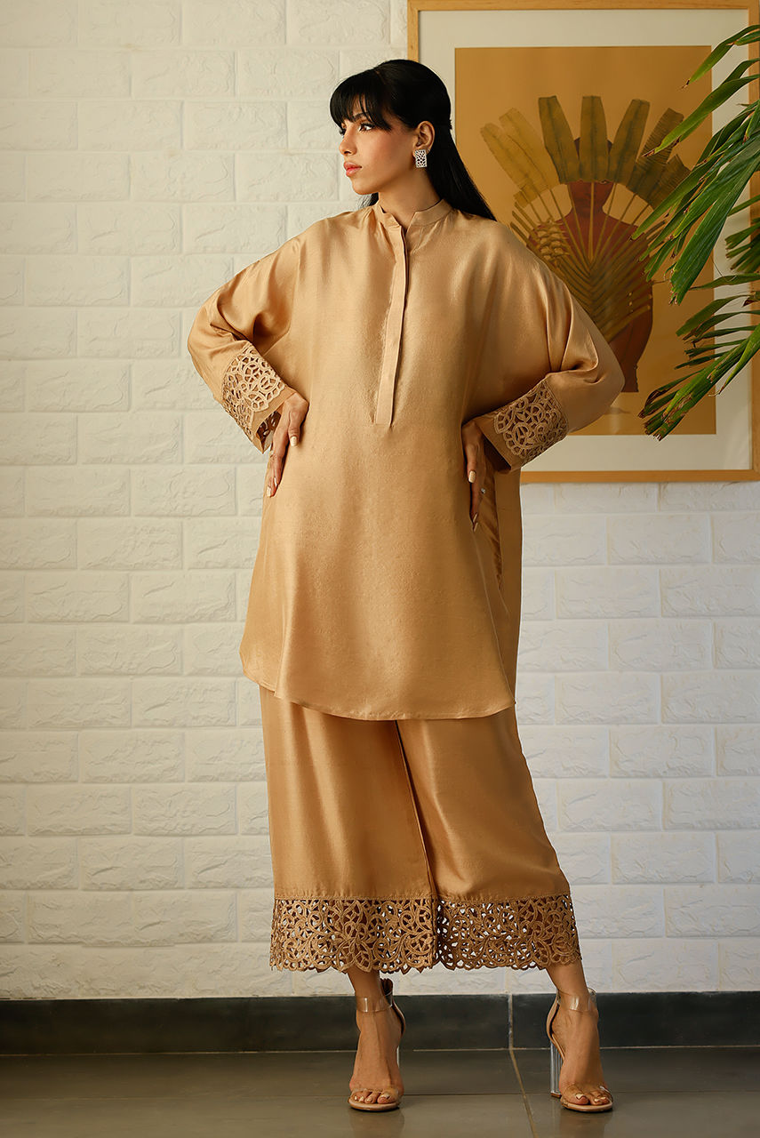 Deepak Perwani | Lilah Silk Edit 24 | KUT276 - Official Deepak Perwani stockist in UK - Sakeena London