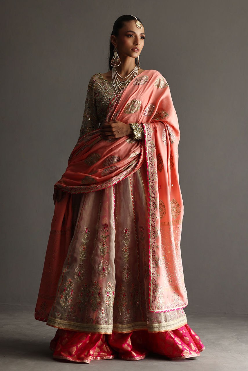 Deepak Perwani | Aila Festive 2024 | Ktd4083 - Official Deepak Perwani stockist in UK - Sakeena London