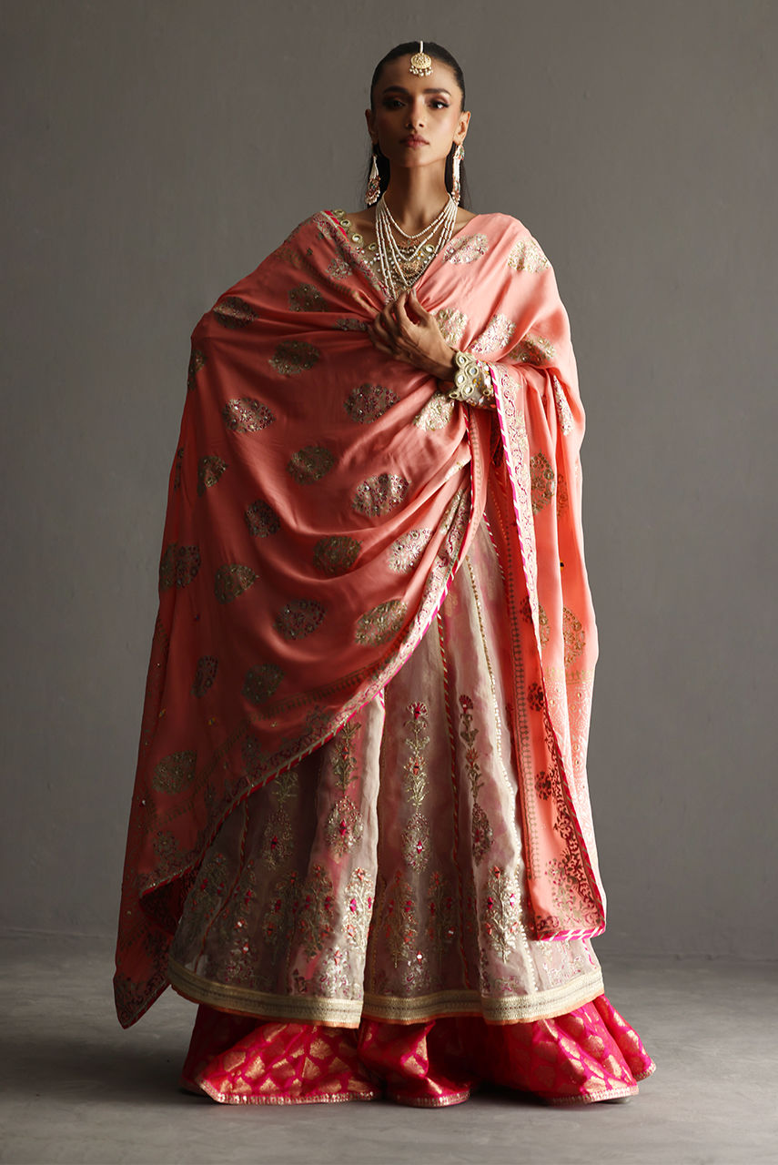 Deepak Perwani | Aila Festive 2024 | Ktd4083 - Official Deepak Perwani stockist in UK - Sakeena London