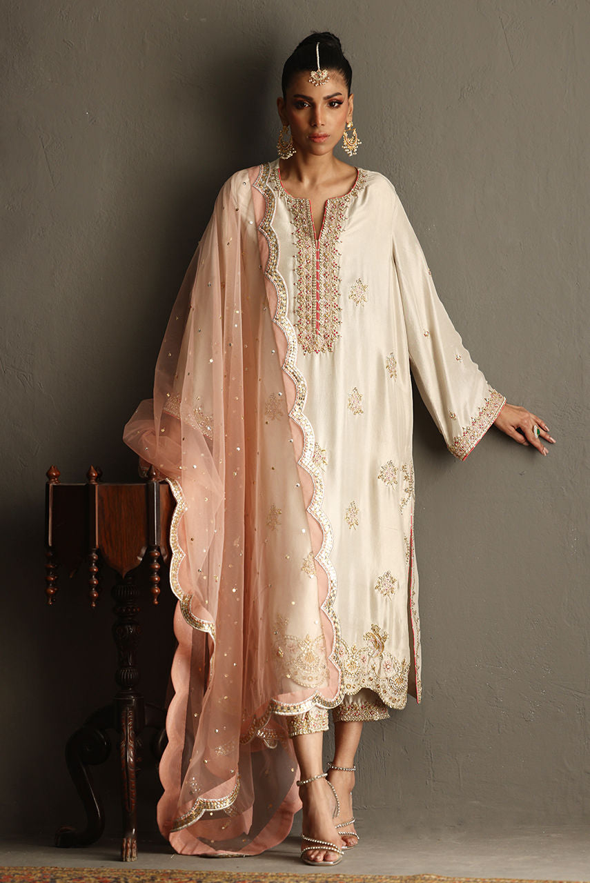 Deepak Perwani | Aila Festive 2024 | Ktd4113 - Official Deepak Perwani stockist in UK - Sakeena London