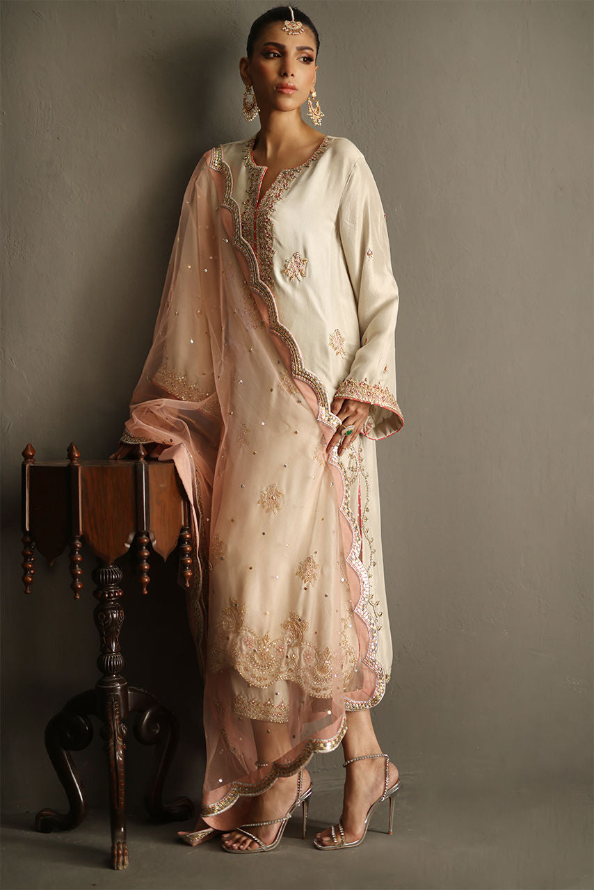 Deepak Perwani | Aila Festive 2024 | Ktd4113 - Official Deepak Perwani stockist in UK - Sakeena London