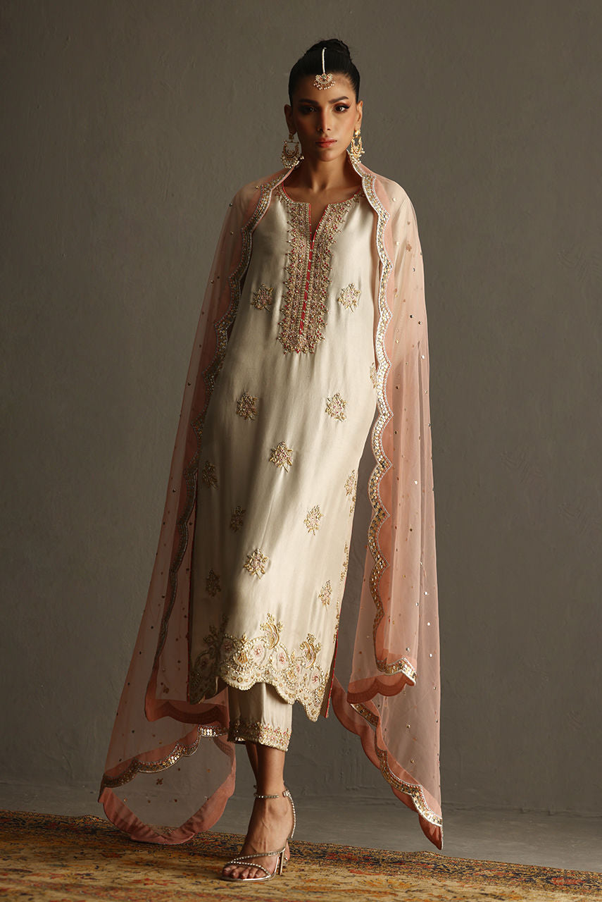 Deepak Perwani | Aila Festive 2024 | Ktd4113 - Official Deepak Perwani stockist in UK - Sakeena London