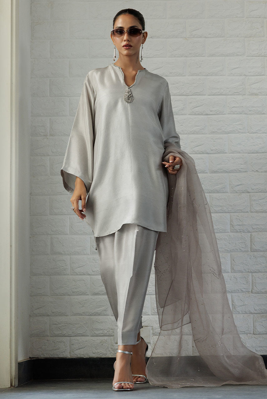 Deepak Perwani | Summer Festive 25 | Dove - Official Deepak Perwani stockist in UK - Sakeena London