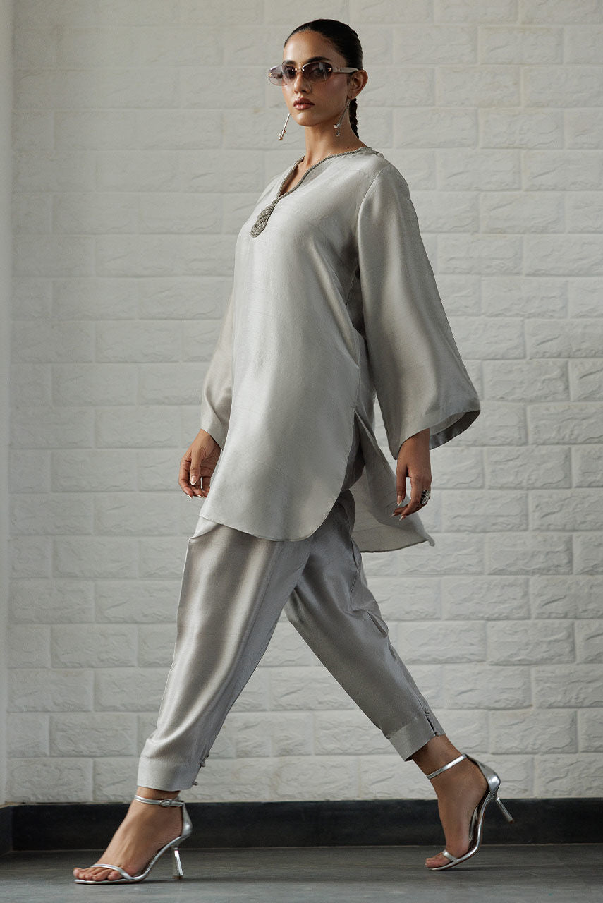 Deepak Perwani | Summer Festive 25 | Dove - Official Deepak Perwani stockist in UK - Sakeena London