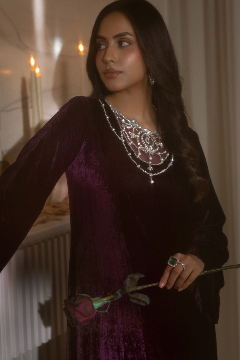 Ansab Jahangir | Bow Velvet Edit | SARLINA - Official Ansab Jahangir stockist in UK - Sakeena London