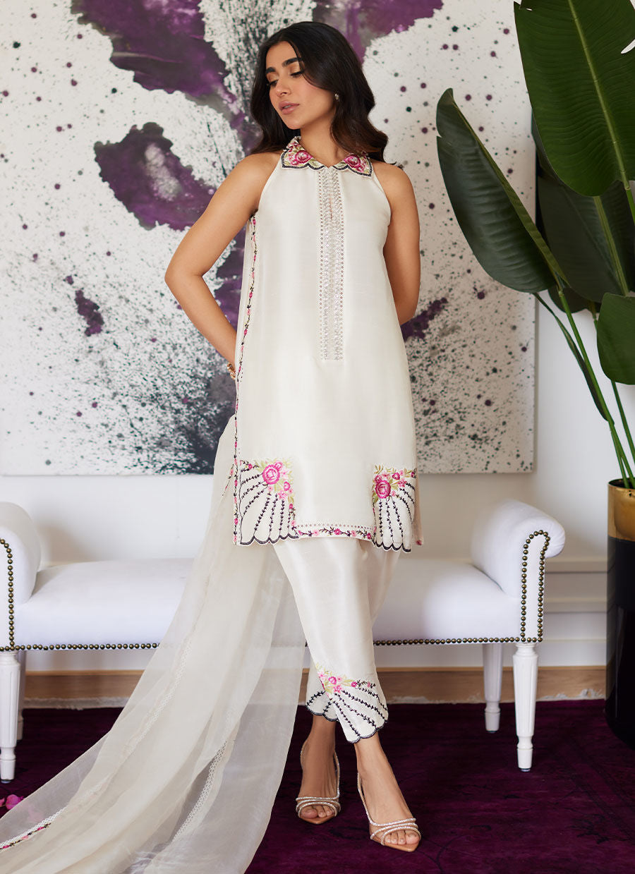 Farah Talib Aziz | Luna Eid Collection 24 | GENEVIVE PEARL WHITE - Official Farah Talib Aziz stockist in UK - Sakeena London