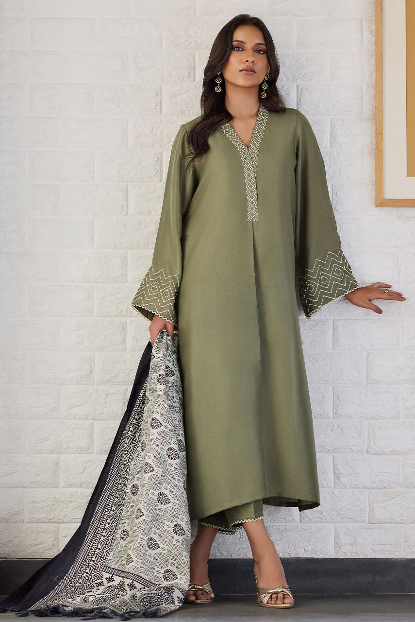 Deepak Perwani | Nazia Eid Edit 26 | Oliva by Deepak Perwani – Pakistani designer wear