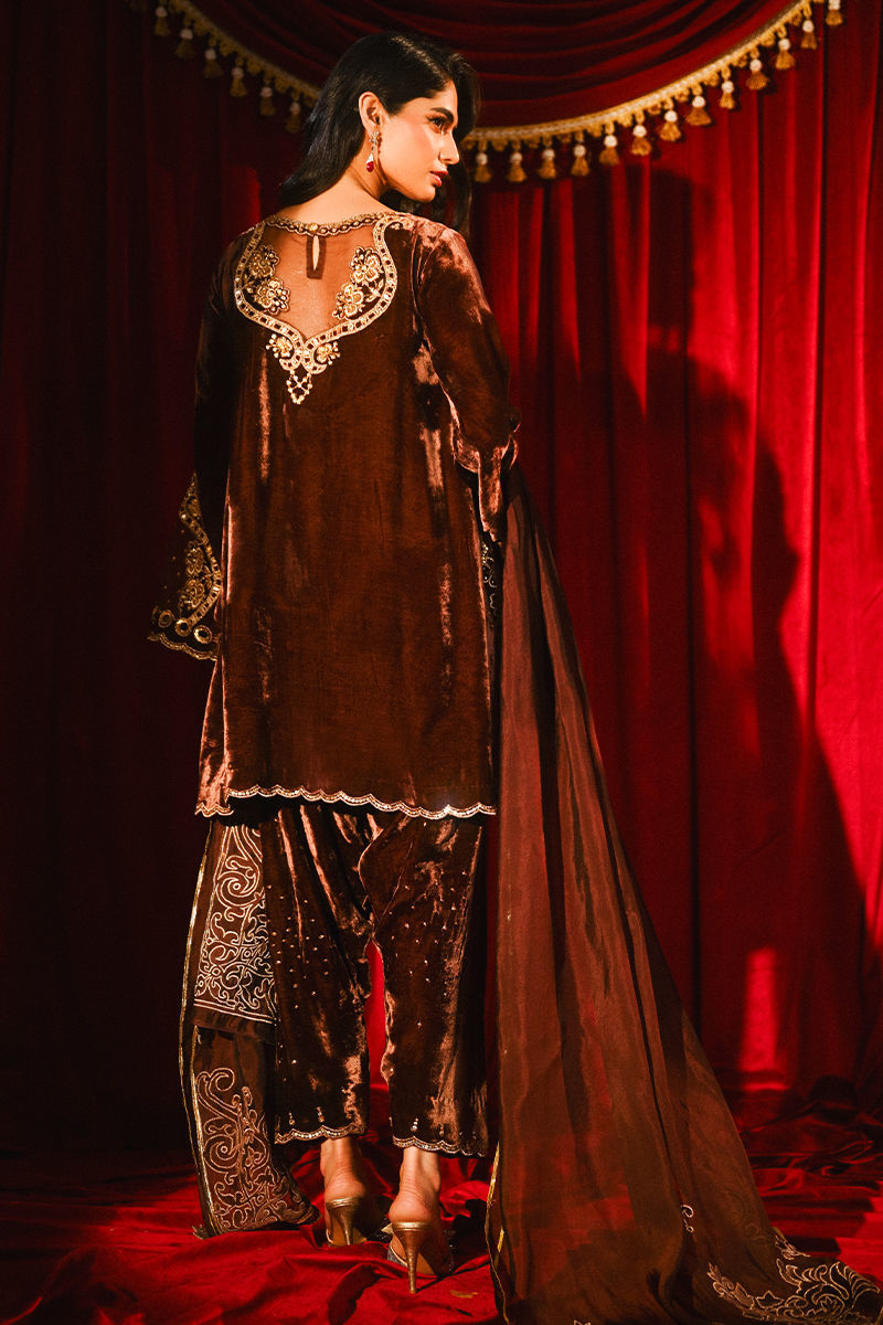 Ansab Jahangir | So Hot Luxury Velvets | Roshni - Official Ansab Jahangir stockist in UK - Sakeena London