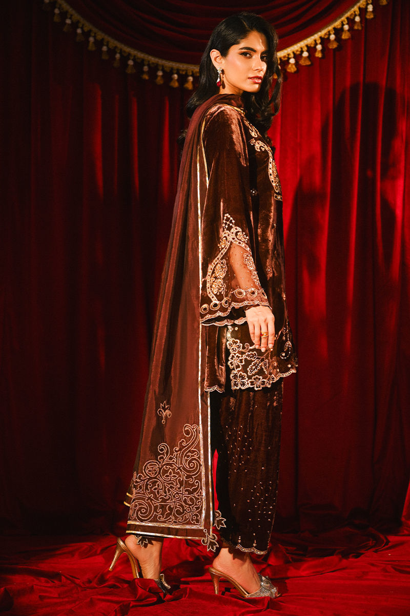 Ansab Jahangir | So Hot Luxury Velvets | Roshni - Official Ansab Jahangir stockist in UK - Sakeena London