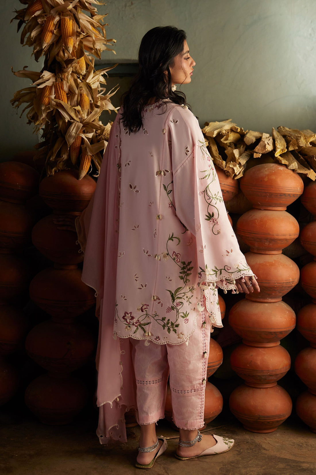 Zaha | Lawn 26 | JIÄYÄªN åé³ (ZL26-04 A)
