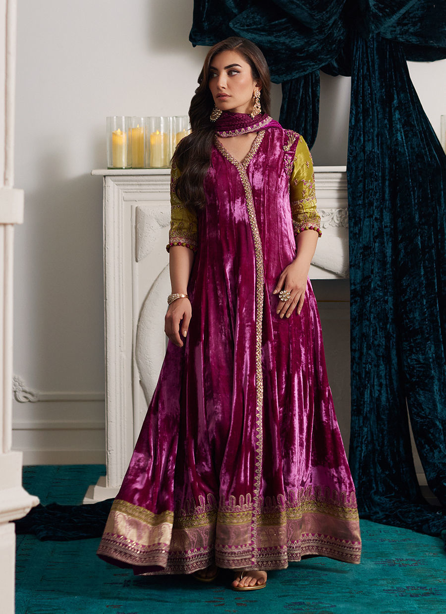 Farah Talib Aziz | Velvets The After Party | WYNN ANGRAKHA AND DUPATTA - Official Farah Talib Aziz stockist in UK - Sakeena London