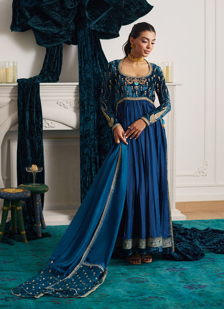 Farah Talib Aziz | Velvets The After Party | SYLVIA KALIDAAR AND DUPATTA - Official Farah Talib Aziz stockist in UK - Sakeena London