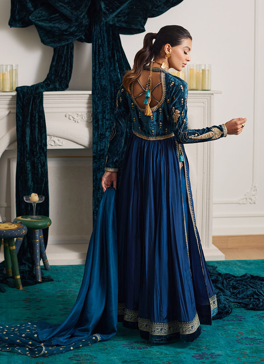 Farah Talib Aziz | Velvets The After Party | SYLVIA KALIDAAR AND DUPATTA - Official Farah Talib Aziz stockist in UK - Sakeena London