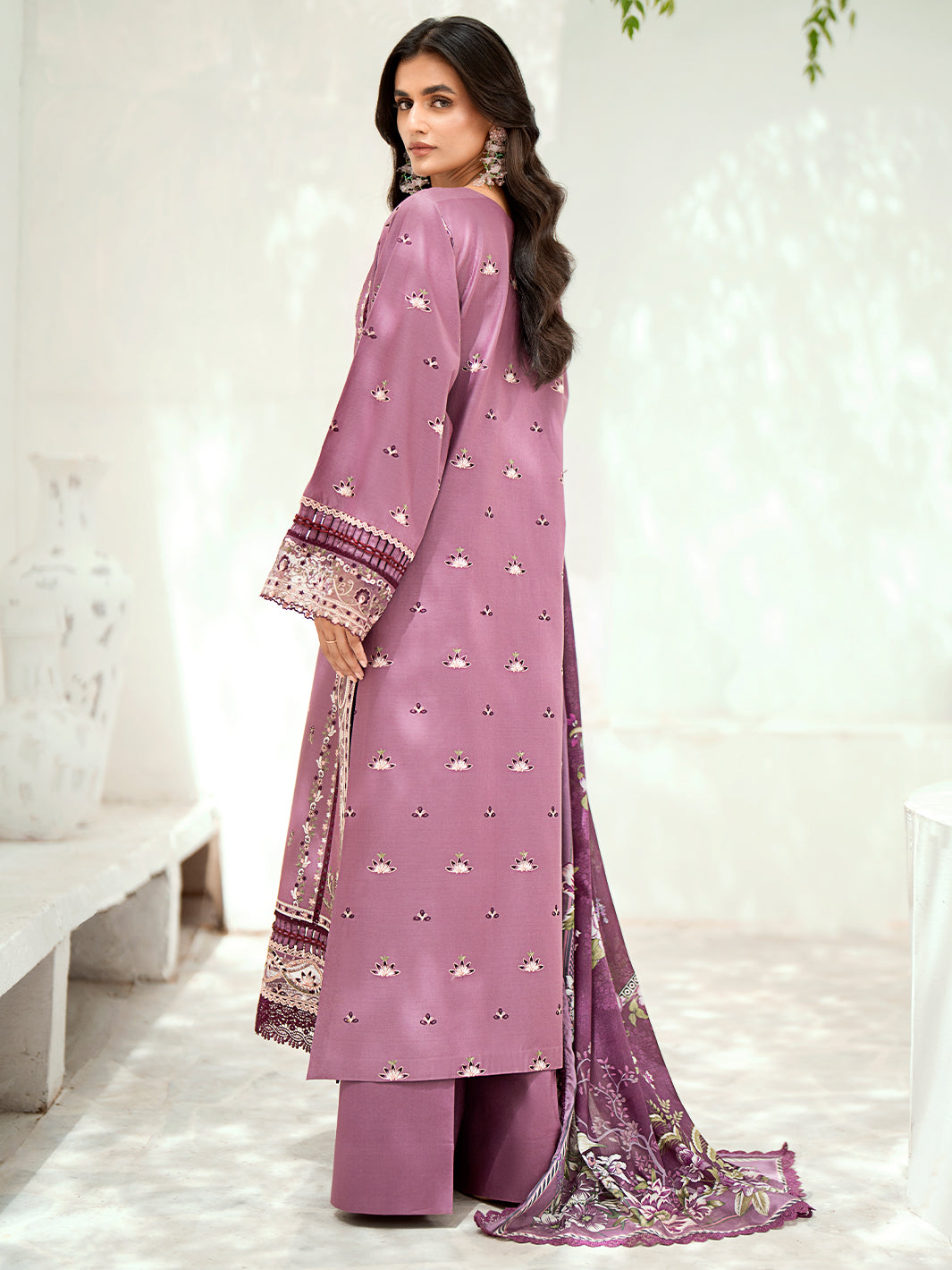Bin Ilyas | Riwaayst Spring Summer 24 | 305-B - Official Bin Ilyas stockist in UK - Sakeena London