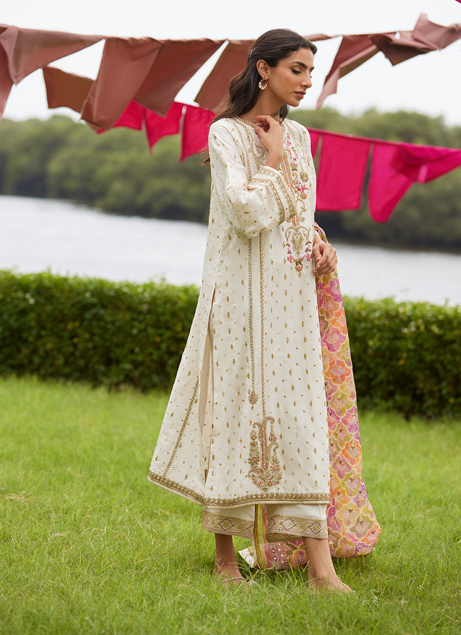 Farah Talib Aziz | Mayna Festive Luxe Pret | Ember Ivory Kurta And Dupatta - Official Farah Talib Aziz stockist in UK - Sakeena London
