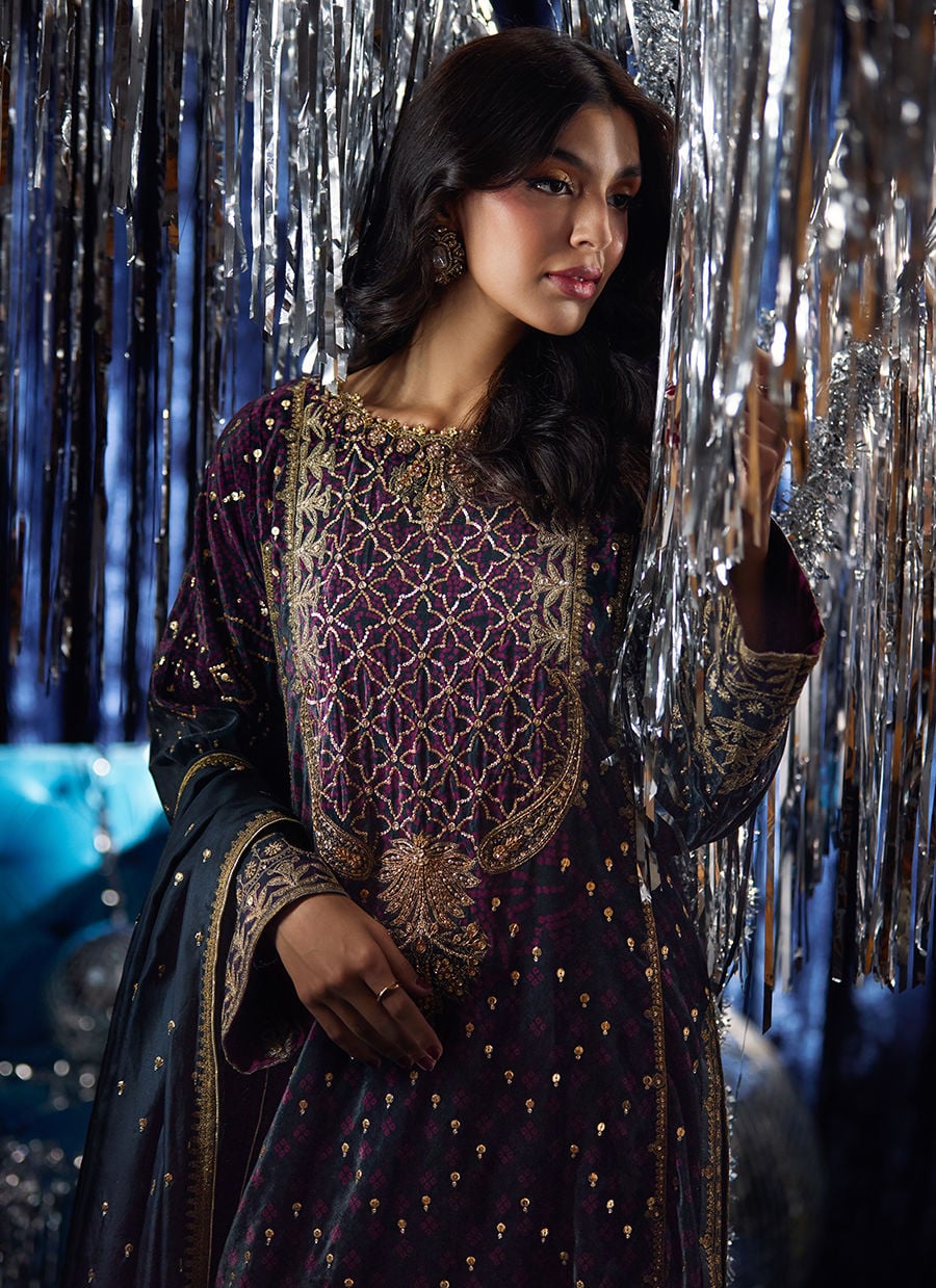 Farah Talib Aziz | Velvet Fete 4 | Reeya Velvet Shirt And Dupatta - Official Farah Talib Aziz stockist in UK - Sakeena London