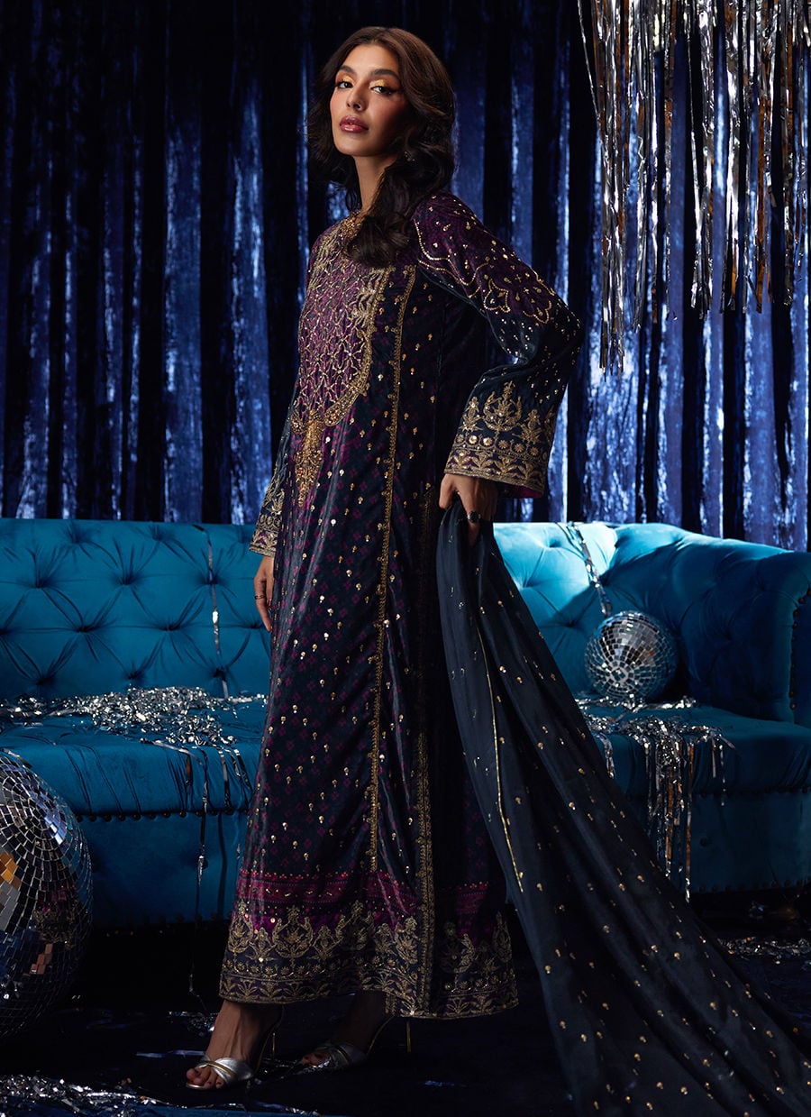 Farah Talib Aziz | Velvet Fete 4 | Reeya Velvet Shirt And Dupatta - Official Farah Talib Aziz stockist in UK - Sakeena London