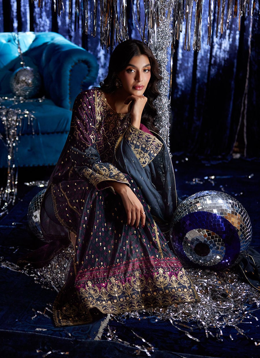 Farah Talib Aziz | Velvet Fete 4 | Reeya Velvet Shirt And Dupatta - Official Farah Talib Aziz stockist in UK - Sakeena London