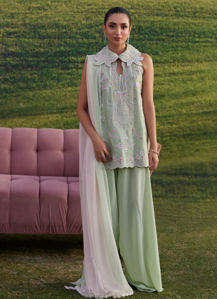 Farah Talib Aziz | Luna Eid 26 | Minaara Shirt And Dupatta