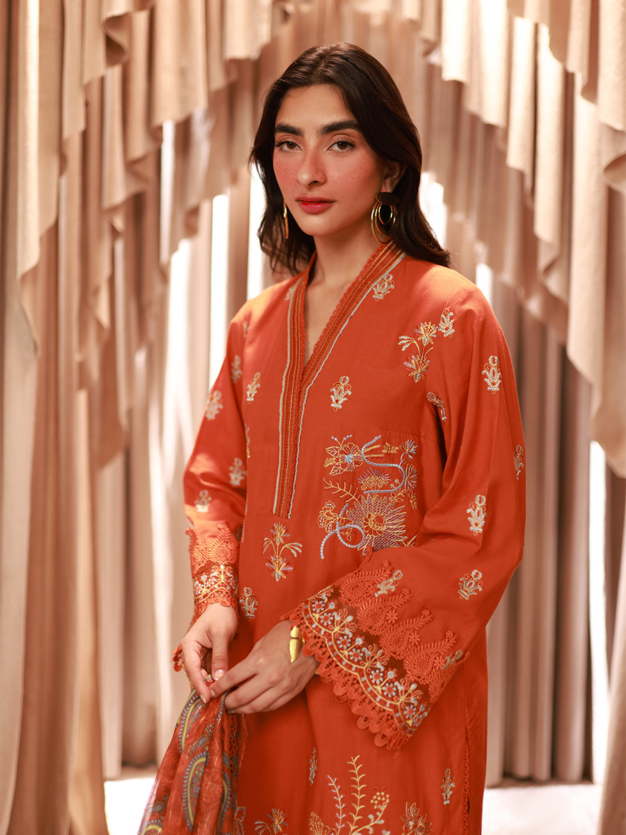 Salitex | Varya Luxury Lawn | D05 - Official Salitex stockist in UK - Sakeena London