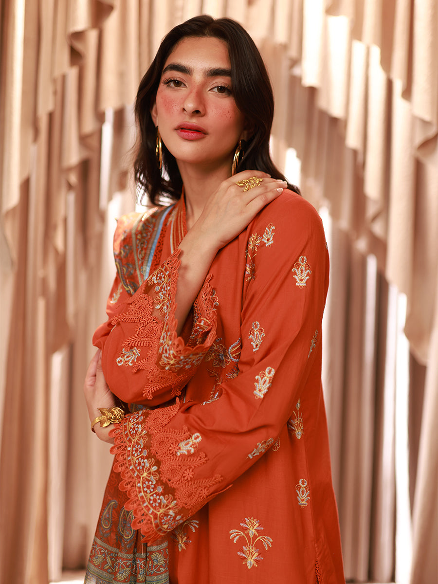 Salitex | Varya Luxury Lawn | D05 - Official Salitex stockist in UK - Sakeena London