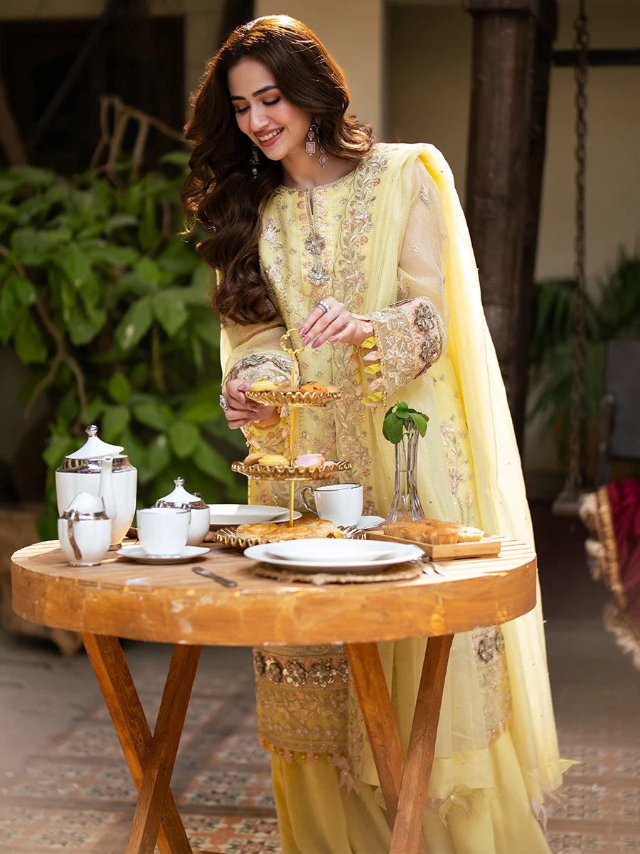 Salitex | Shehnai Festive | NO030 - Official Salitex stockist in UK - Sakeena London