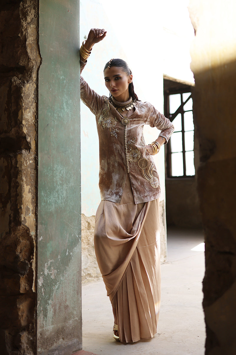 Wardha Saleem | Pure Velvet 25 | Nuha - Official Wardha Saleem stockist in UK - Sakeena London