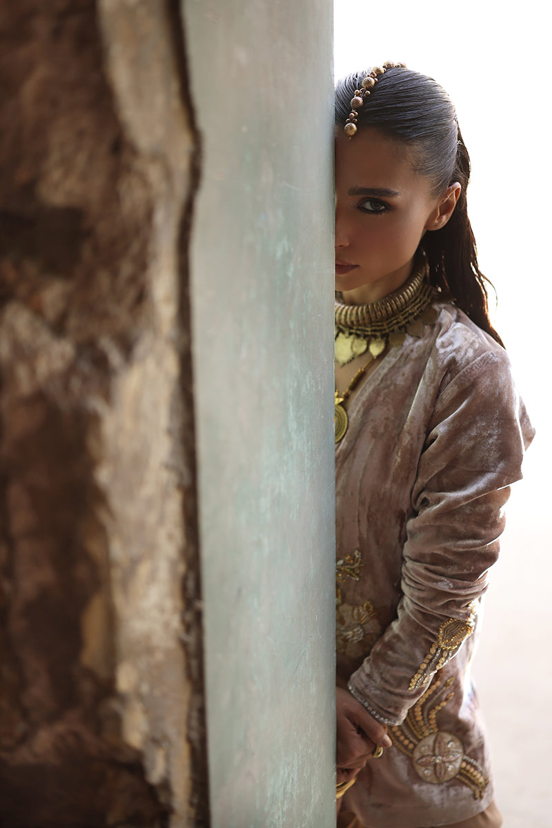 Wardha Saleem | Pure Velvet 25 | Nuha - Official Wardha Saleem stockist in UK - Sakeena London