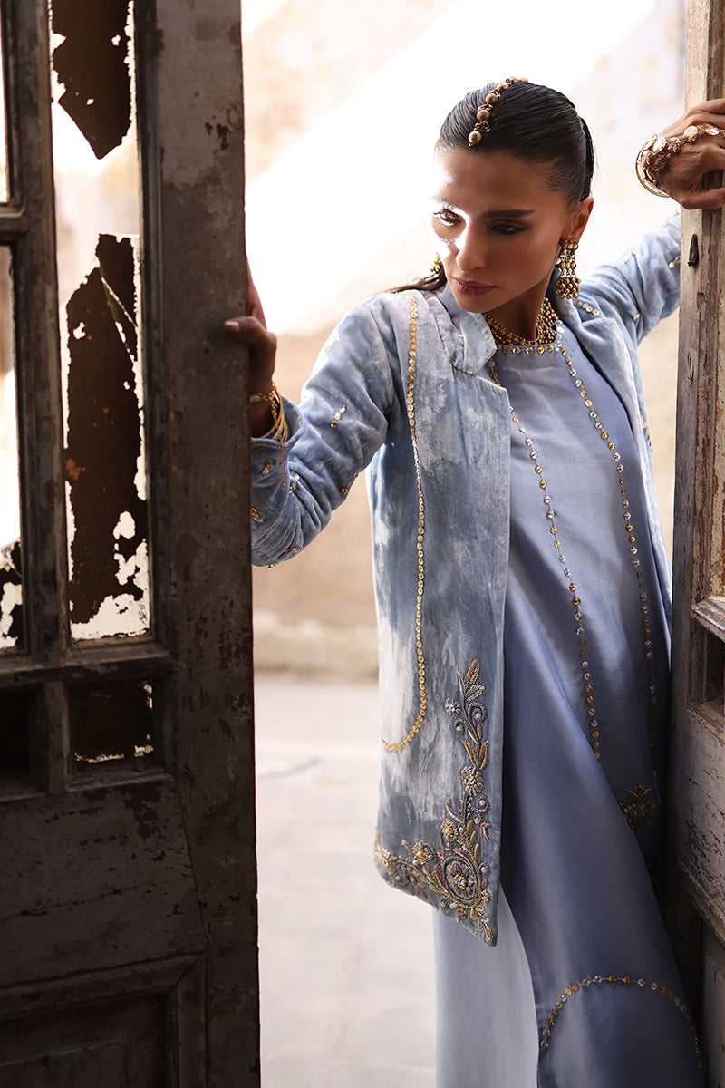 Wardha Saleem | Pure Velvet 25 | Leena - Official Wardha Saleem stockist in UK - Sakeena London
