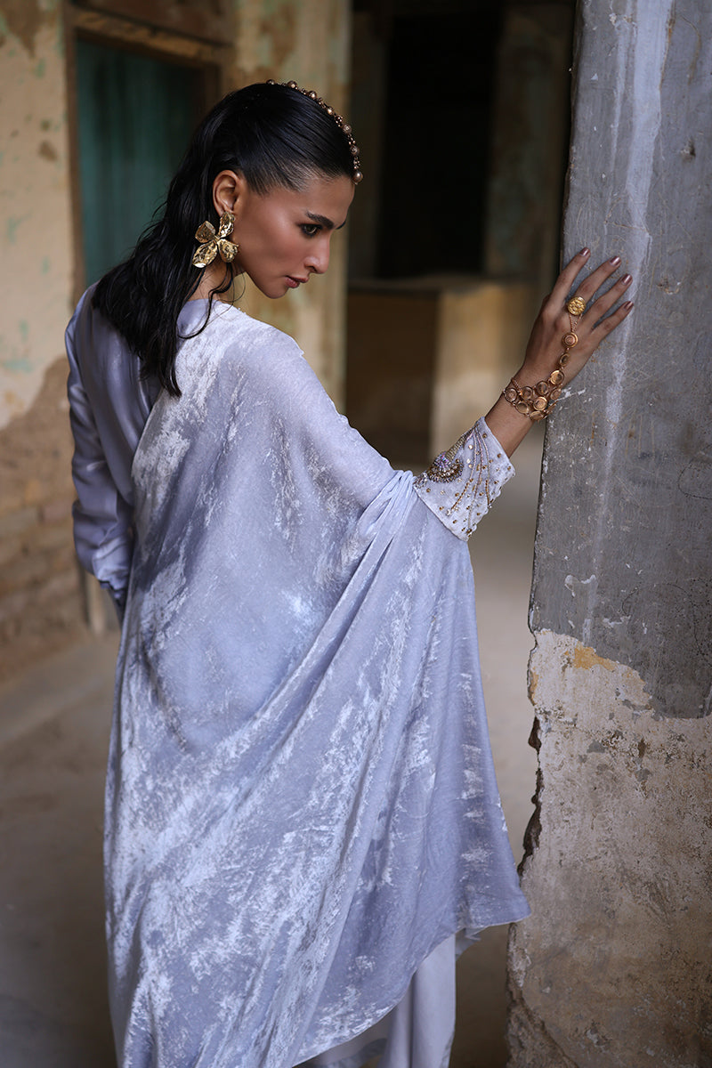 Wardha Saleem | Pure Velvet 25 | Viro - Official Wardha Saleem stockist in UK - Sakeena London