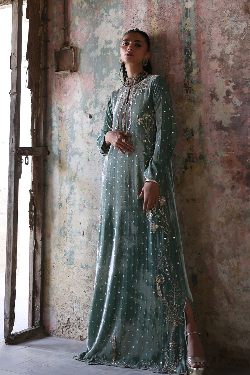 Wardha Saleem | Pure Velvet 25 | Vian - Official Wardha Saleem stockist in UK - Sakeena London