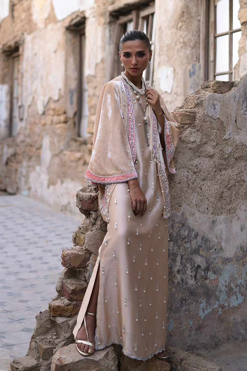 Wardha Saleem | Pure Velvet 25 | Arya - Official Wardha Saleem stockist in UK - Sakeena London