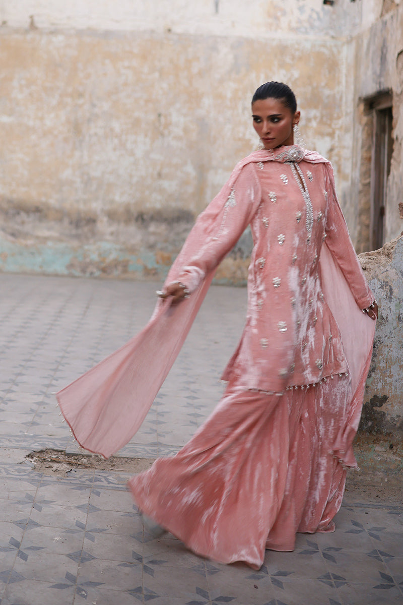 Wardha Saleem | Pure Velvet 25 | Zynia - Official Wardha Saleem stockist in UK - Sakeena London