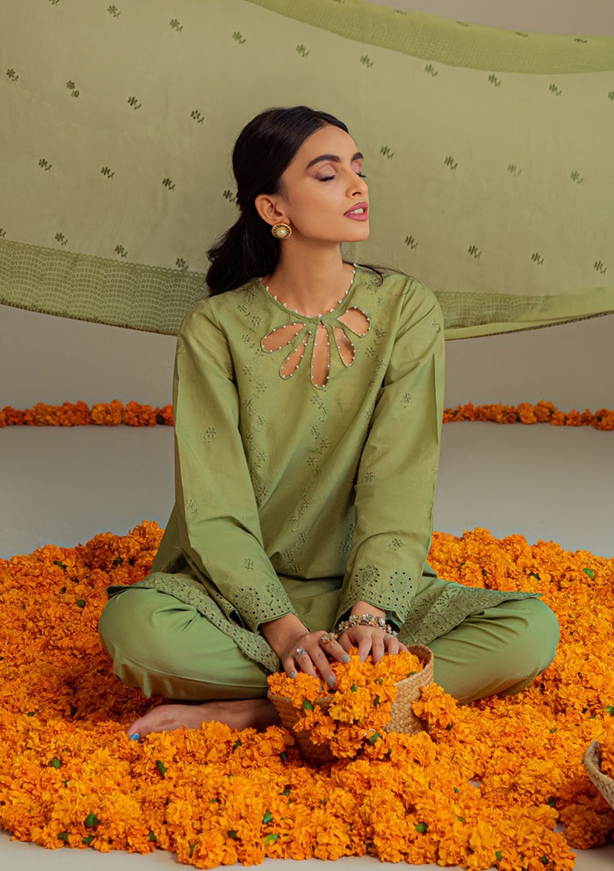 Lawn Collection - Cross Stitch - Chikankari - D#5 | Florent Fringe