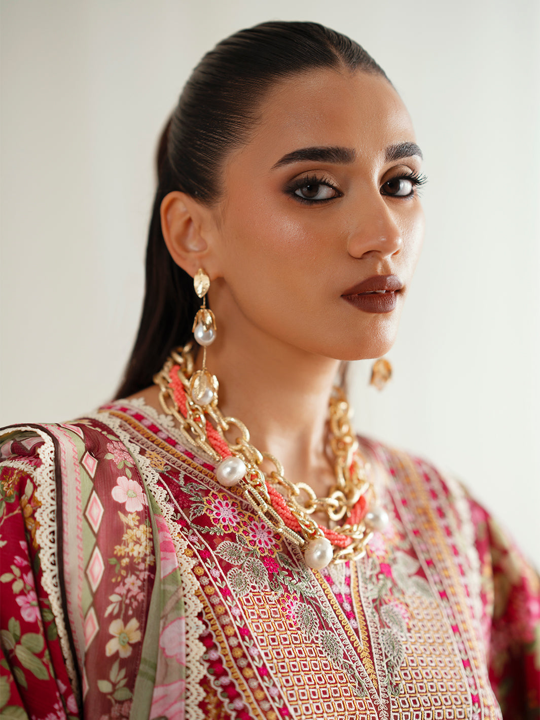 Bin Ilyas | Eres Bonita Viscose 25 | 1107-B - Official Bin Ilyas stockist in UK - Sakeena London