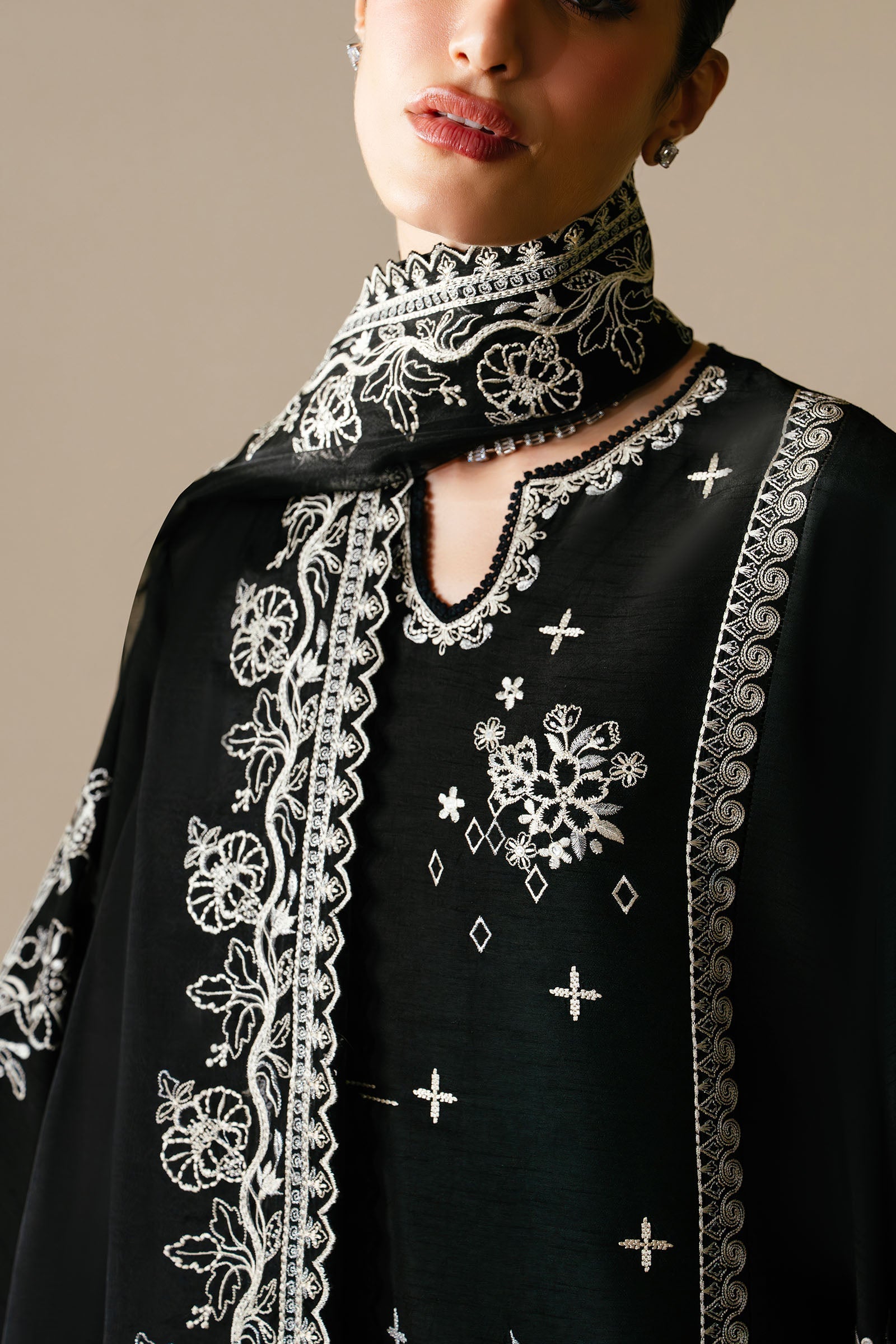 Zaha | Serae Pret | NOCTIS - Official zaha stockist in UK - Sakeena London